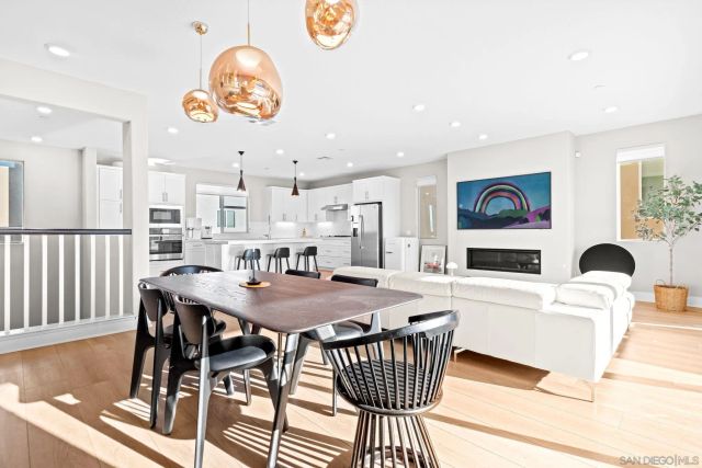 15852 Wenzel Ct, San Diego, CA 92127