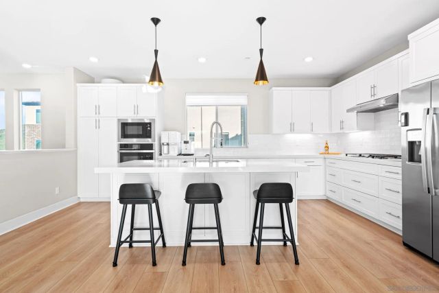 15852 Wenzel Ct, San Diego, CA 92127