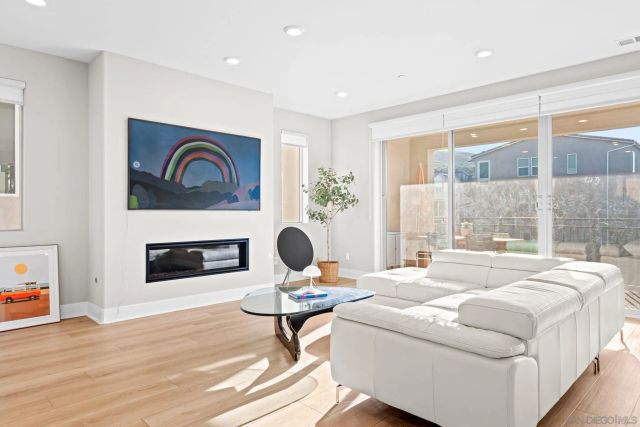 15852 Wenzel Ct, San Diego, CA 92127