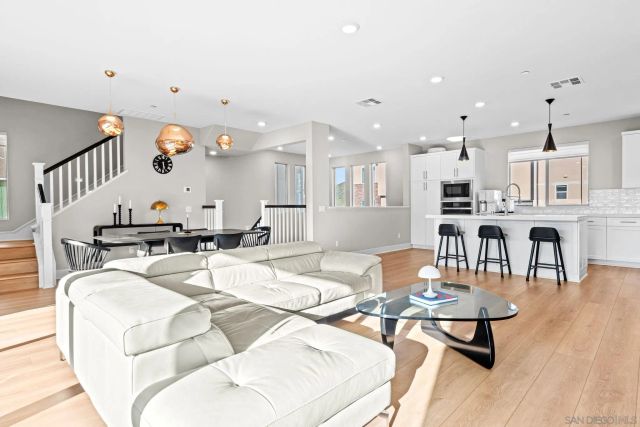 15852 Wenzel Ct, San Diego, CA 92127