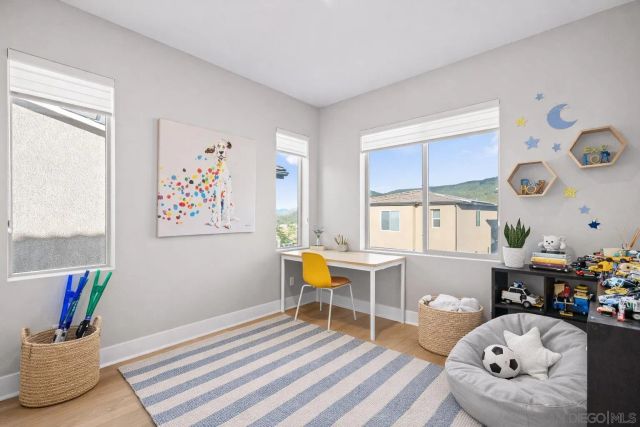 15852 Wenzel Ct, San Diego, CA 92127