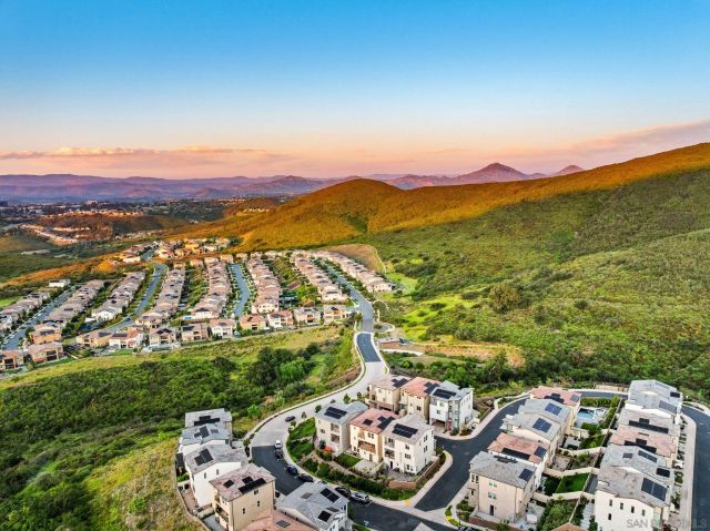 15852 Wenzel Ct, San Diego, CA 92127