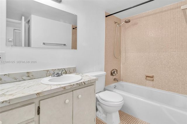 7201 Miami Lakes Drive B14, Miami Lakes, FL 33014