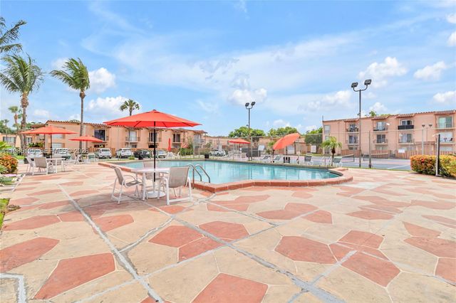 7201 Miami Lakes Drive B14, Miami Lakes, FL 33014