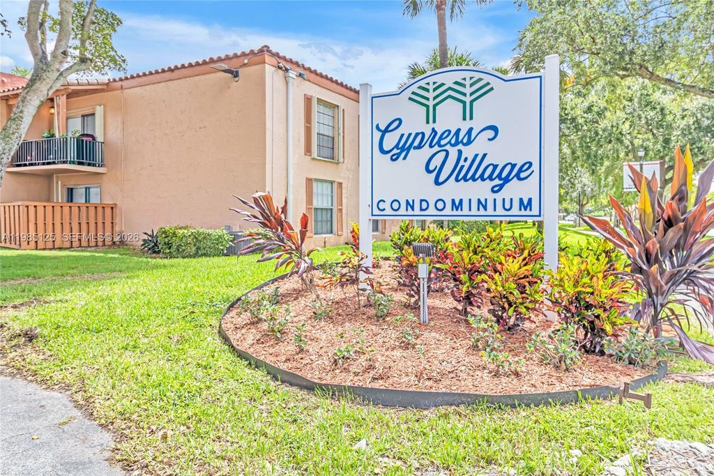 7201 Miami Lakes Drive B14, Miami Lakes, FL 33014