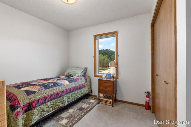 1421 Hollow Ridge Drive, Rockford, MI 49341