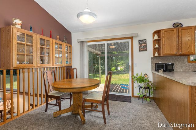 1421 Hollow Ridge Drive, Rockford, MI 49341