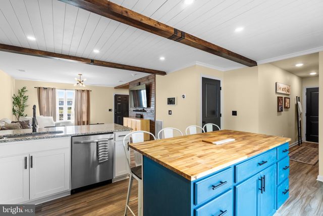 25 WILSON DR, Berryville, VA 22611