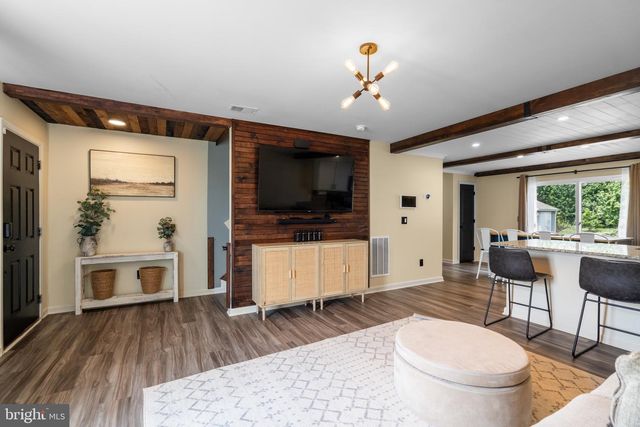 25 WILSON DR, Berryville, VA 22611