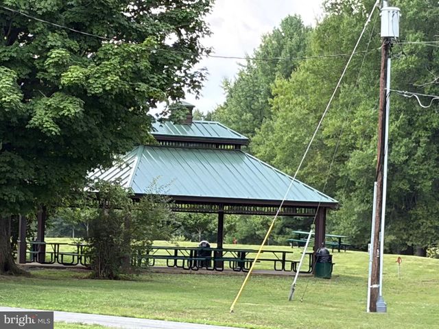 25 WILSON DR, Berryville, VA 22611