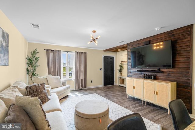 25 WILSON DR, Berryville, VA 22611