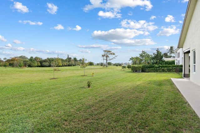 2920 Oak Tree Drive, Oakland Park, FL 33309