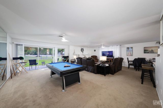 109 Bermuda, Bakersfield, CA 93309