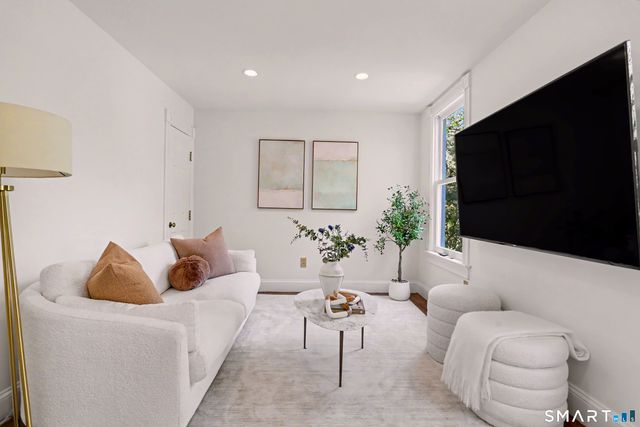 462 Riverside Avenue, Westport, CT 06880