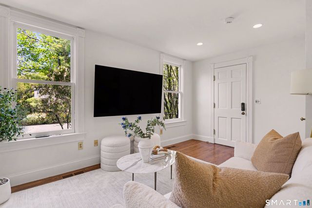 462 Riverside Avenue, Westport, CT 06880