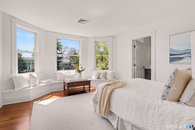 462 Riverside Avenue, Westport, CT 06880