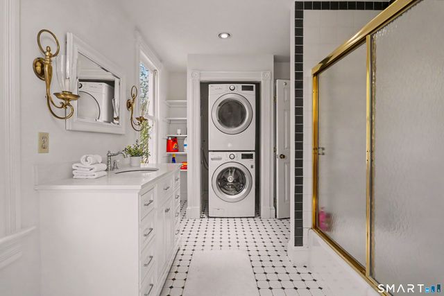 462 Riverside Avenue, Westport, CT 06880