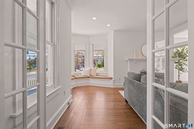 462 Riverside Avenue, Westport, CT 06880