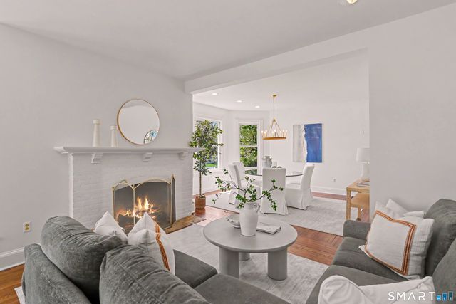 462 Riverside Avenue, Westport, CT 06880