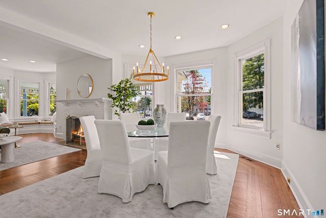 462 Riverside Avenue, Westport, CT 06880