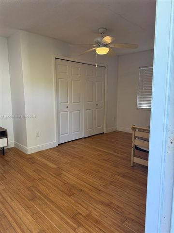 894 80th St 1, Miami Beach, FL 33141