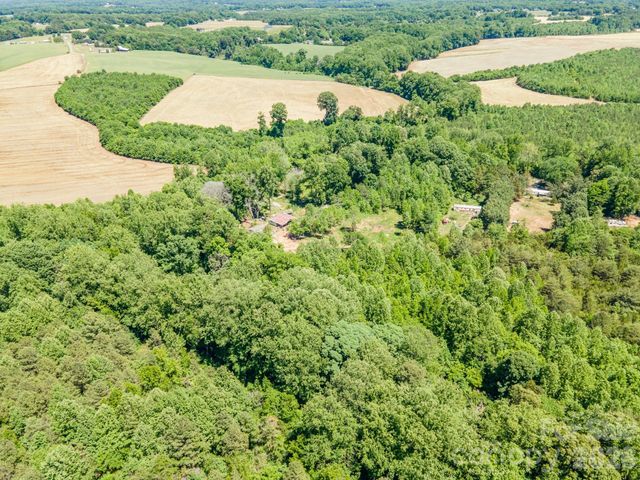 435 Wal Hollow Lane, Mooresville, NC 28115
