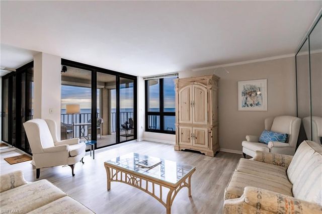 3115 Gulf Shore BLVD N # 806S, Naples, FL 34103