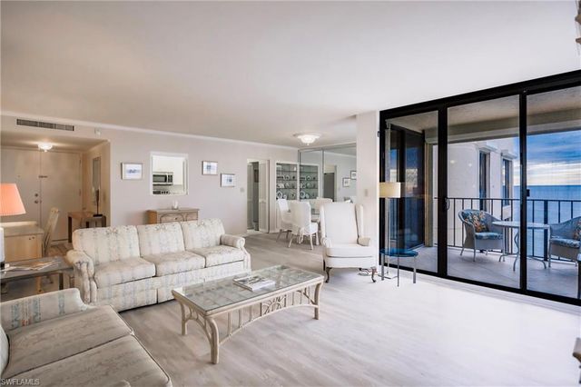 3115 Gulf Shore BLVD N # 806S, Naples, FL 34103