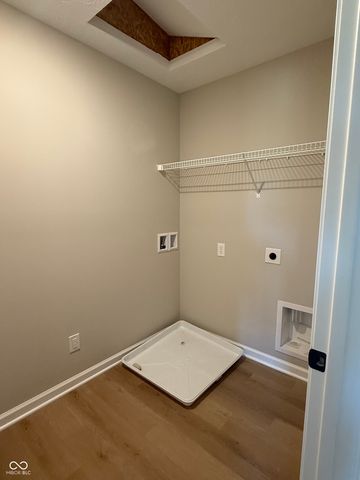 5740 Birtz Road, Lawrence, IN 46216