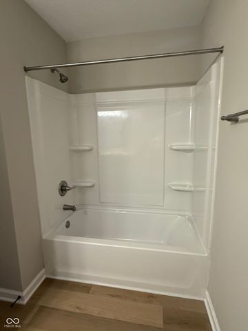 5740 Birtz Road, Lawrence, IN 46216