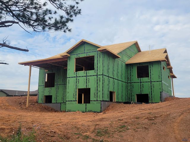 5318 CLOUD PEAK DR, Rapid City, SD 57702