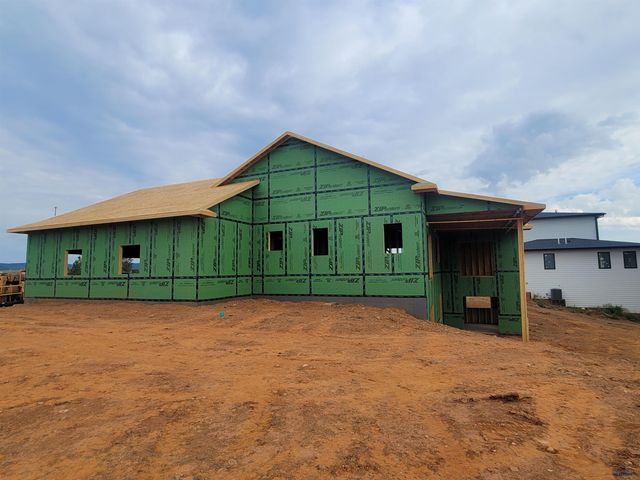 5318 CLOUD PEAK DR, Rapid City, SD 57702