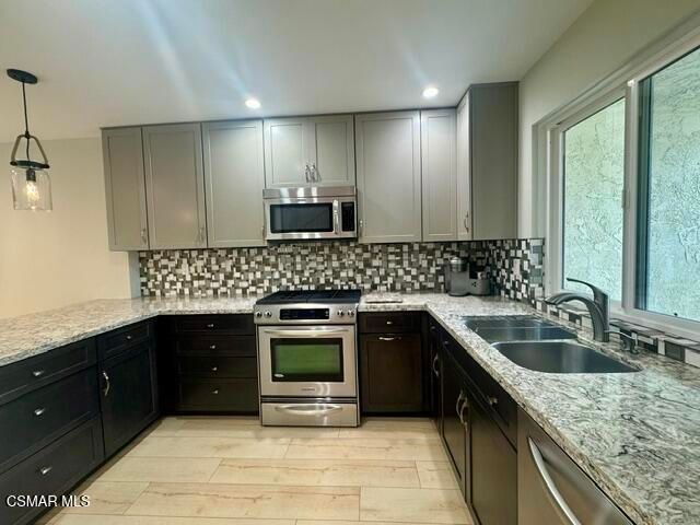 782 Seawind Way, Port Hueneme, CA 93041