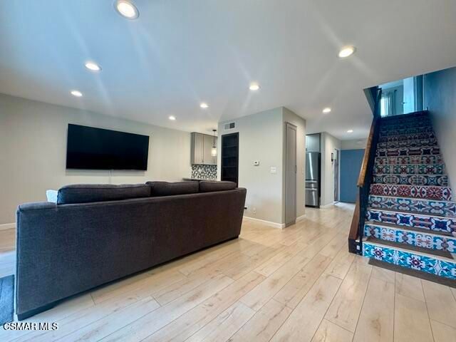 782 Seawind Way, Port Hueneme, CA 93041