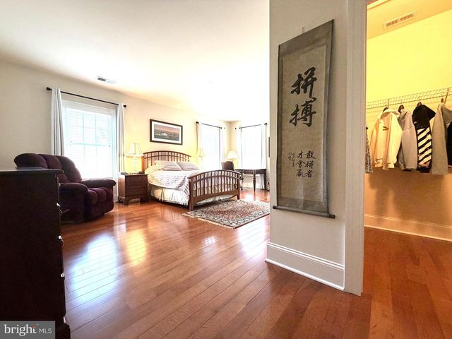 7205 ENTERPRISE AVE, Mclean, VA 22101