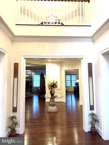 7205 ENTERPRISE AVE, Mclean, VA 22101