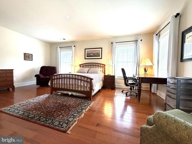 7205 ENTERPRISE AVE, Mclean, VA 22101
