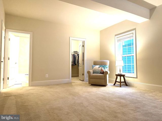 7205 ENTERPRISE AVE, Mclean, VA 22101