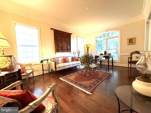 7205 ENTERPRISE AVE, Mclean, VA 22101