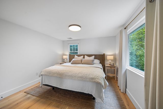 192 Westboro Rd, Upton, MA 01568