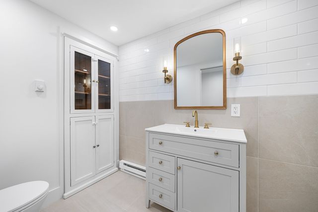 192 Westboro Rd, Upton, MA 01568