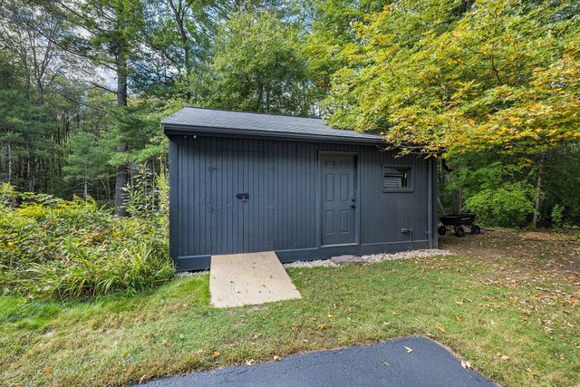 192 Westboro Rd, Upton, MA 01568