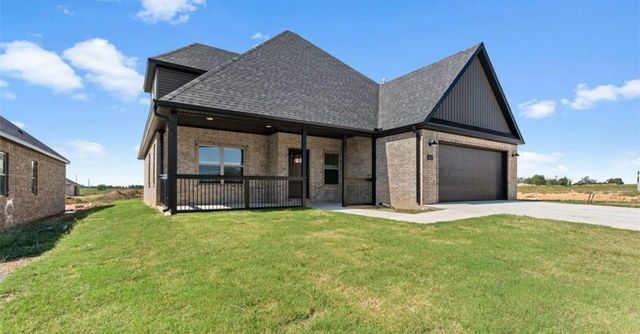 811 Ann Place, Centerton, AR 72719