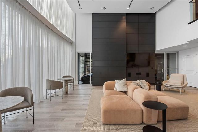 3324 Peachtree Road NE 915, Atlanta, GA 30326