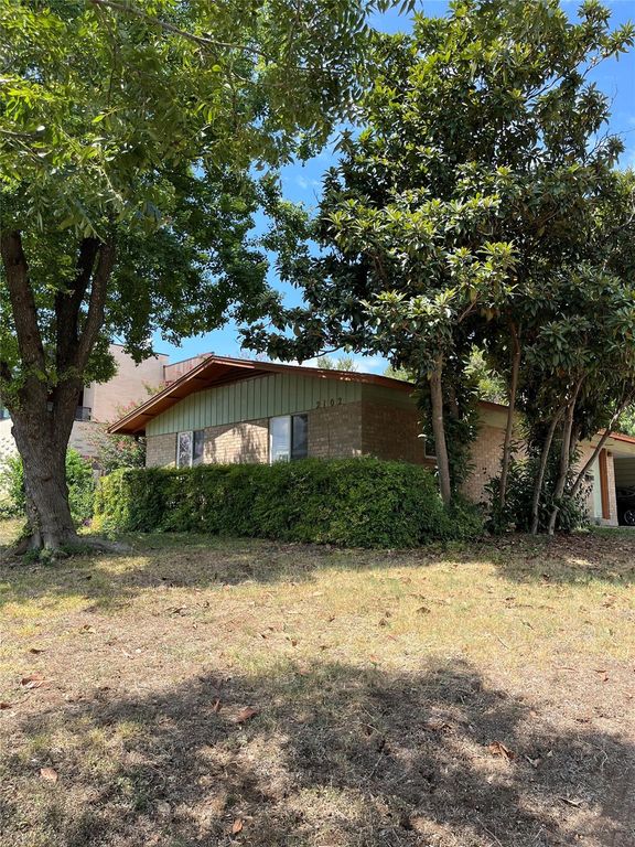 2102 Ann Arbor Ave A, Austin, TX 78704
