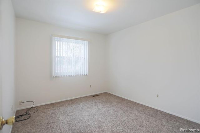 20720 Meier Road, Saint Clair Shores, MI 48081