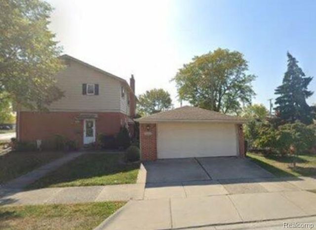20720 Meier Road, Saint Clair Shores, MI 48081