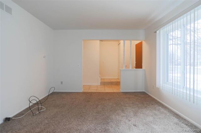 20720 Meier Road, Saint Clair Shores, MI 48081