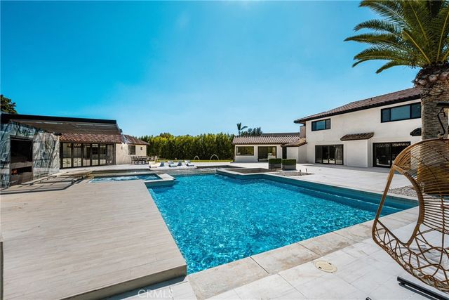 10282 OLD LAMPLIGHTER Lane, Villa Park, CA 92861