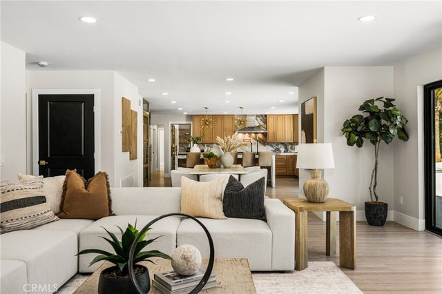 10282 OLD LAMPLIGHTER Lane, Villa Park, CA 92861